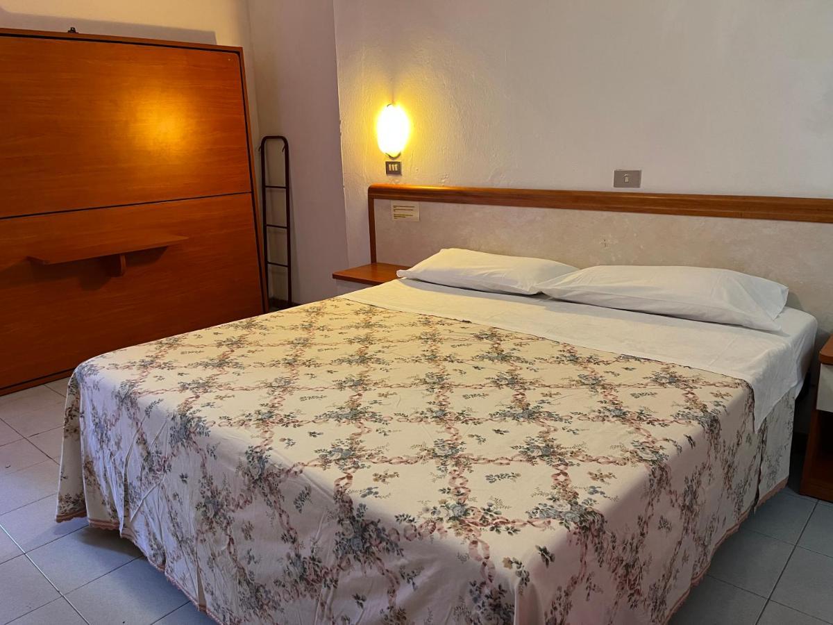 Hotel Zucconi Montecatini Terme Exterior photo
